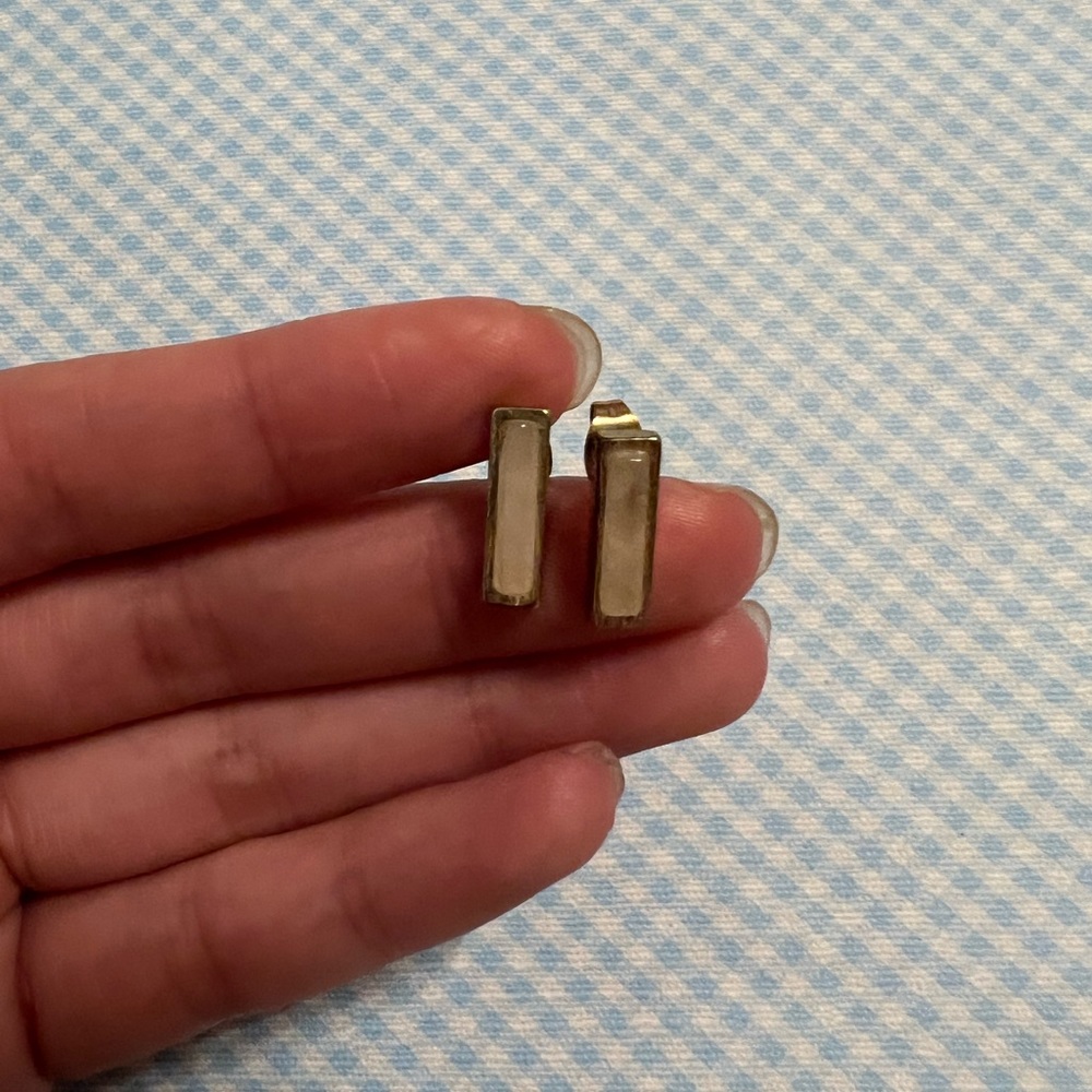 Rose gold bar earrings